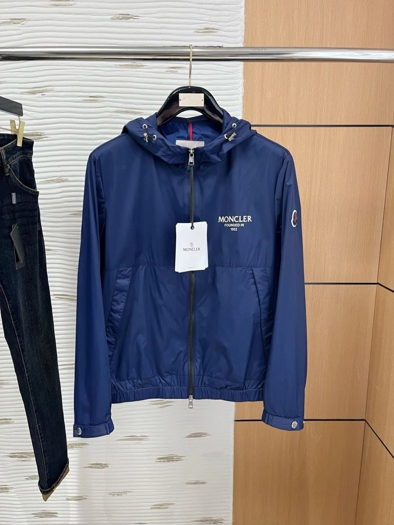 Moncler Outwear Cozy 143459