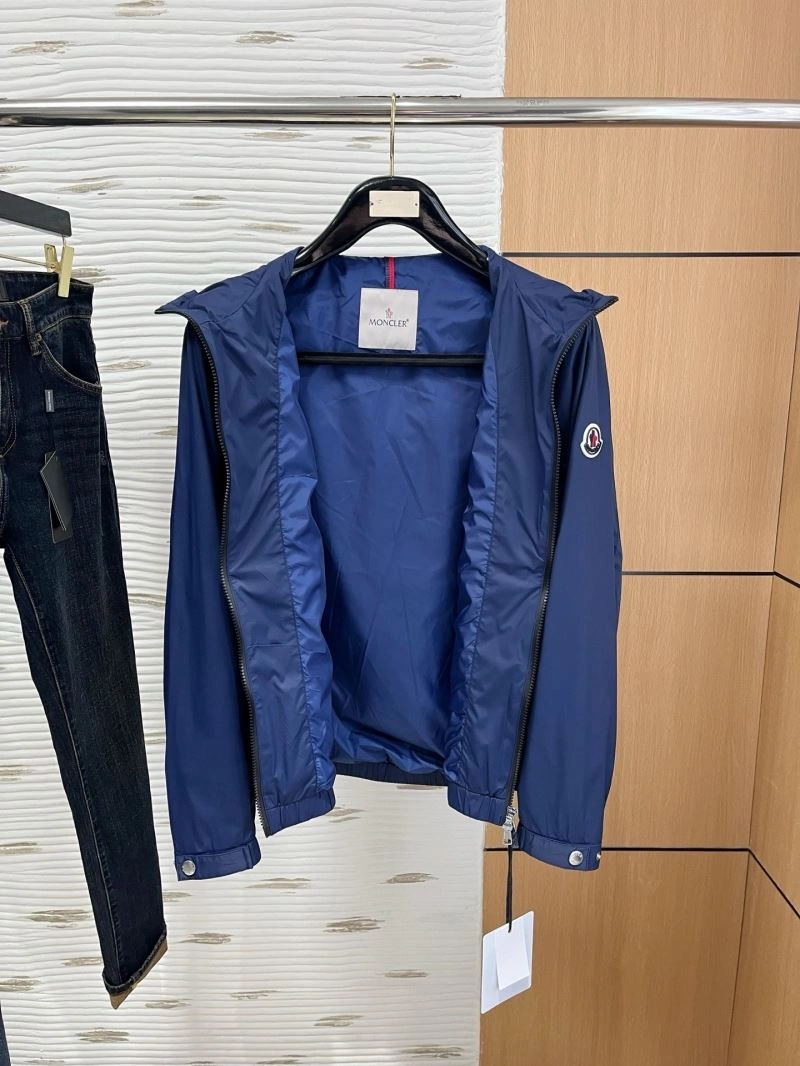 Moncler Outwear Cozy 143459