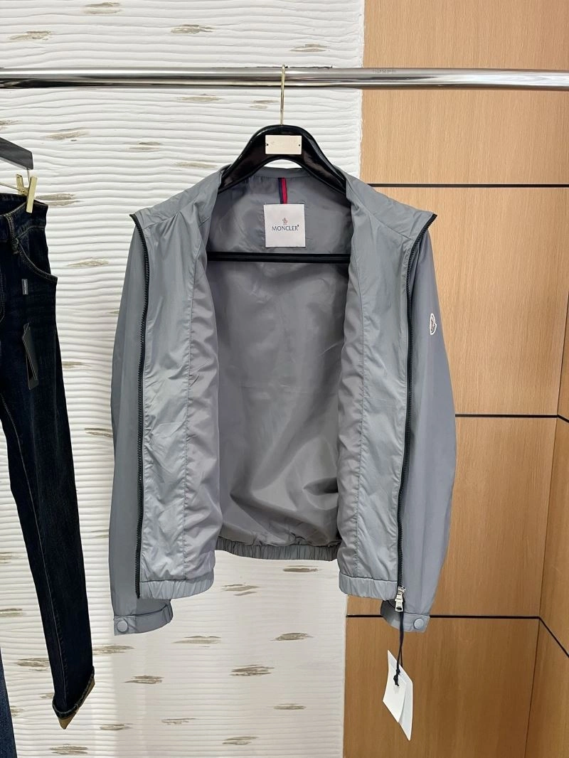 Contemporary Moncler Outwear 143468