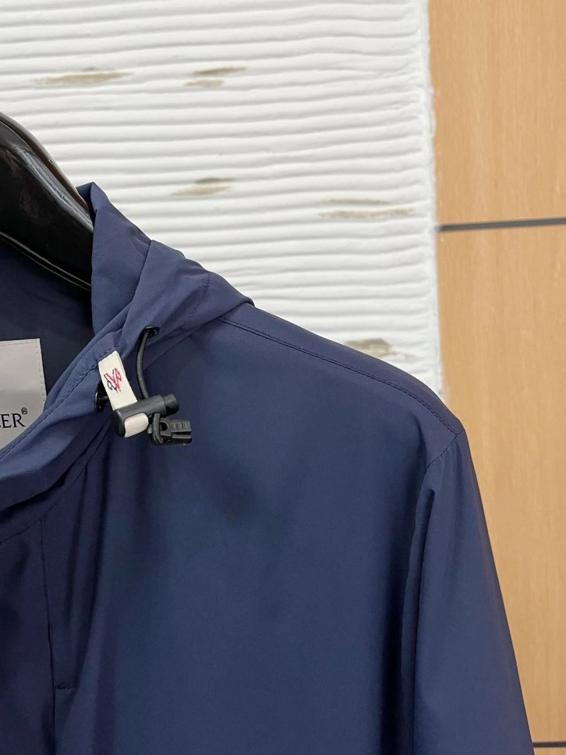 Moncler Outwear Sophisticated 143464