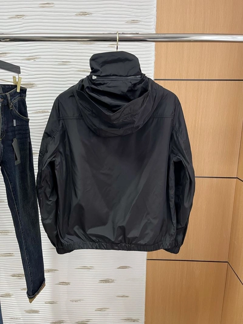 QuickDry Moncler Outwear 143461