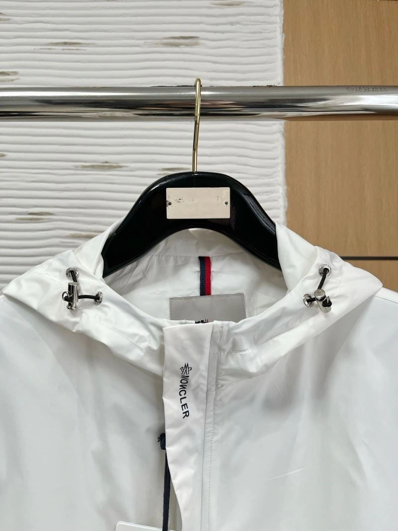 Durable Moncler Outwear 143454