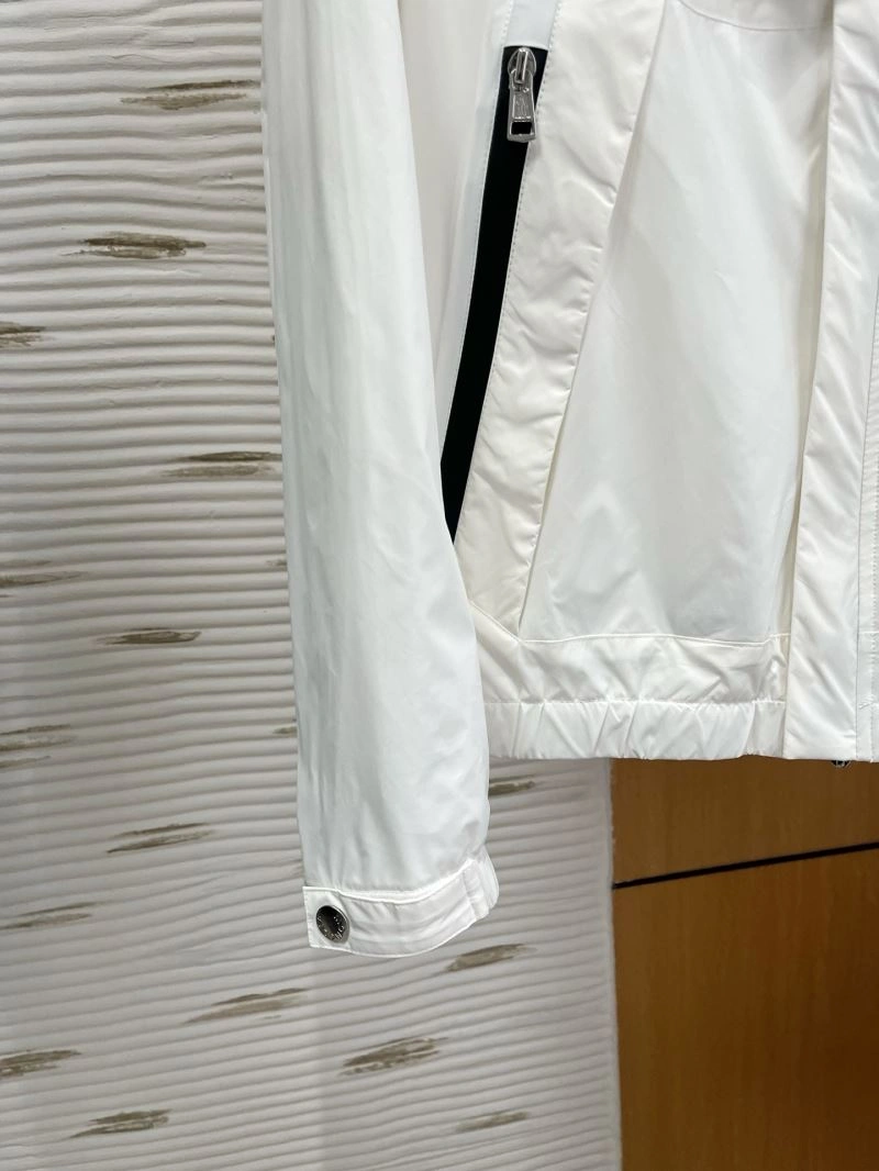 Durable Moncler Outwear 143454