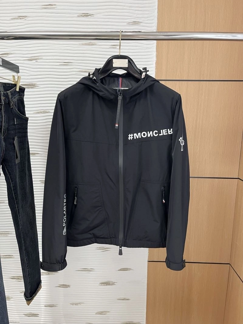Moncler Outwear GoAnywhere 143453