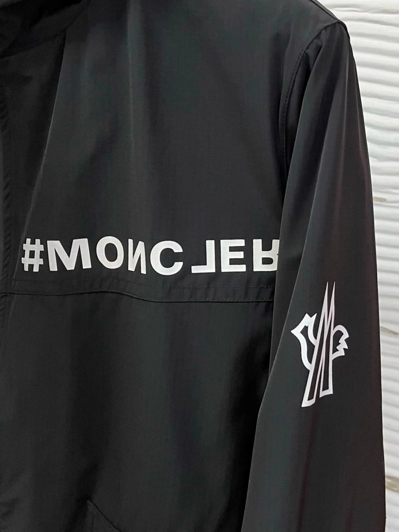 Moncler Outwear GoAnywhere 143453