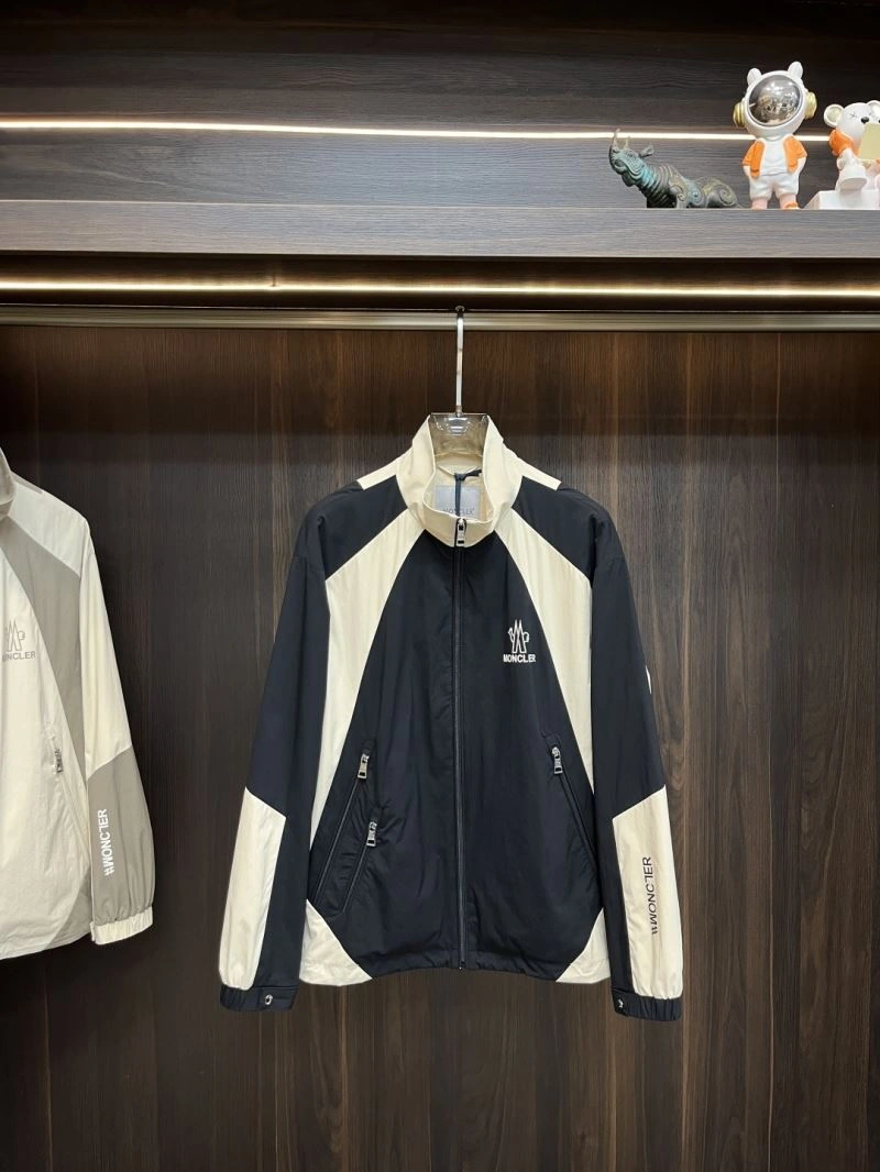 Fashionable Moncler Outwear 143462