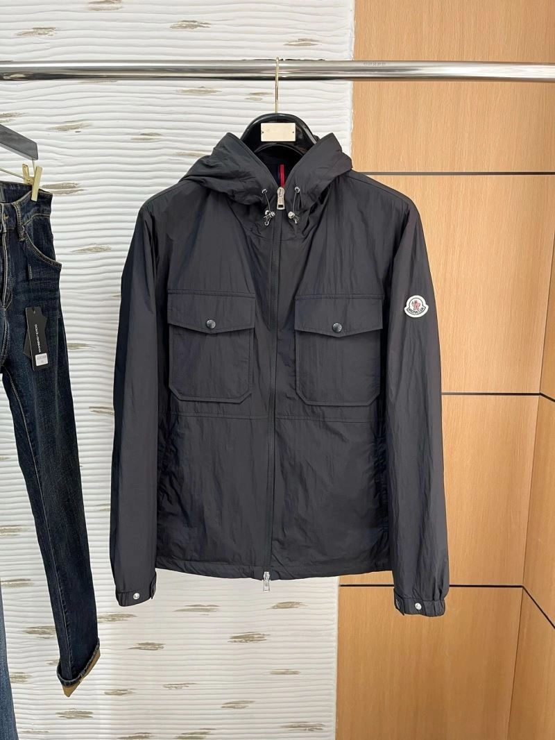 Moncler Outwear SmoothTexture 143472