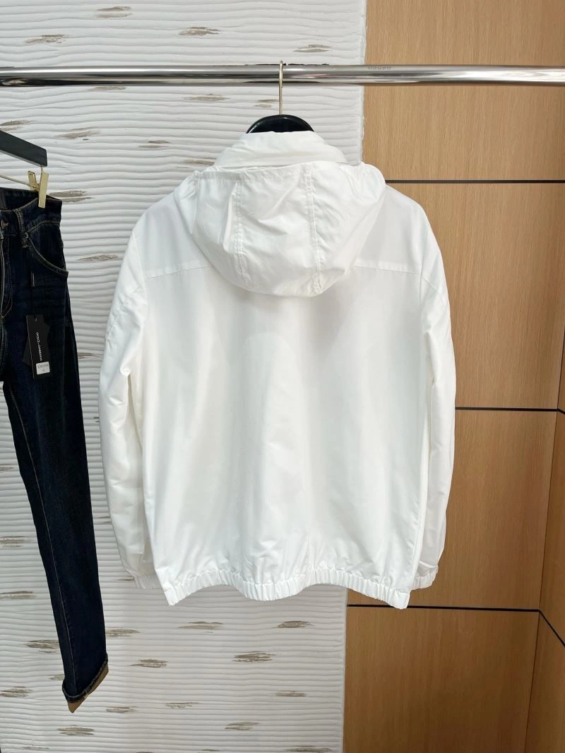 Moncler Outwear Sleek 143450