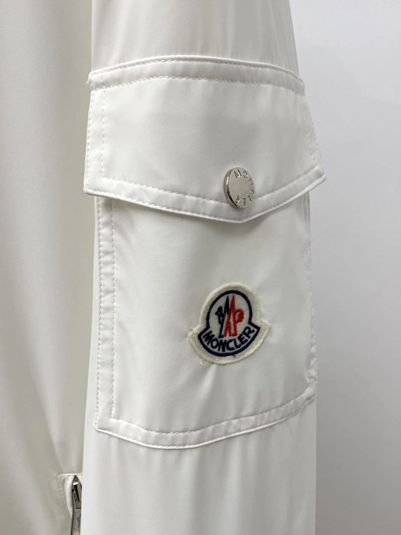 Breathable Moncler Outwear 143448