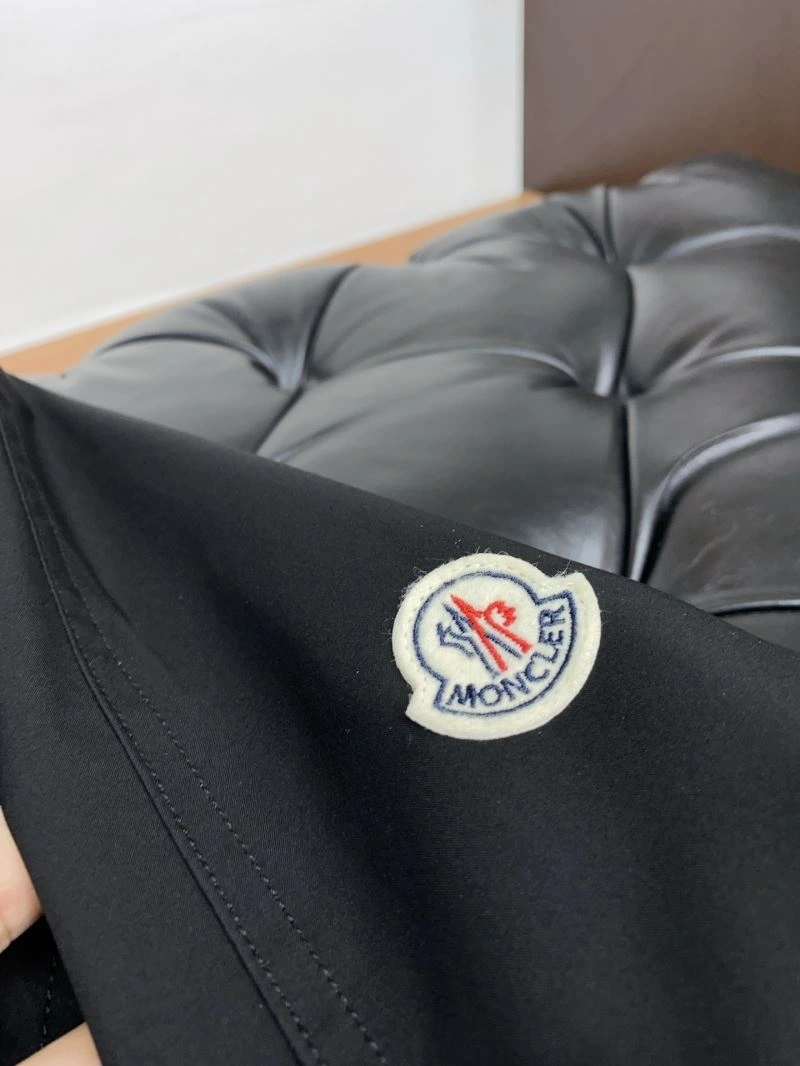 Moncler Outwear ModernLook 143447