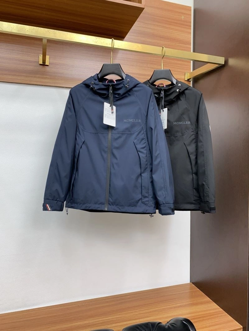Moncler Outwear ModernLook 143447