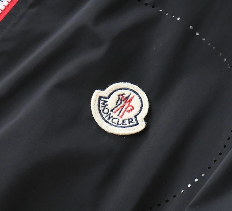 FreshLook Moncler Outwear 143442