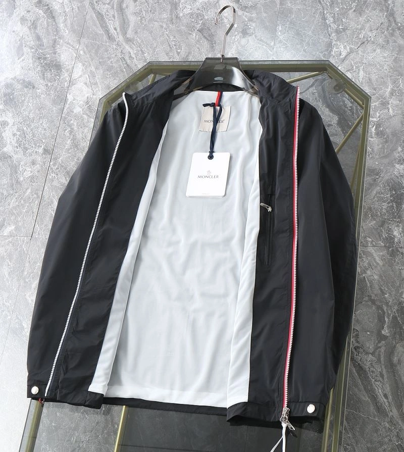 FreshLook Moncler Outwear 143442