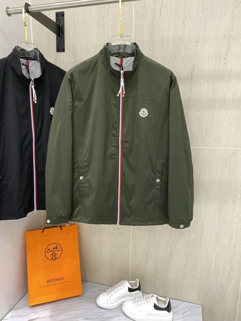 Moncler Outwear WrinkleFree 143443