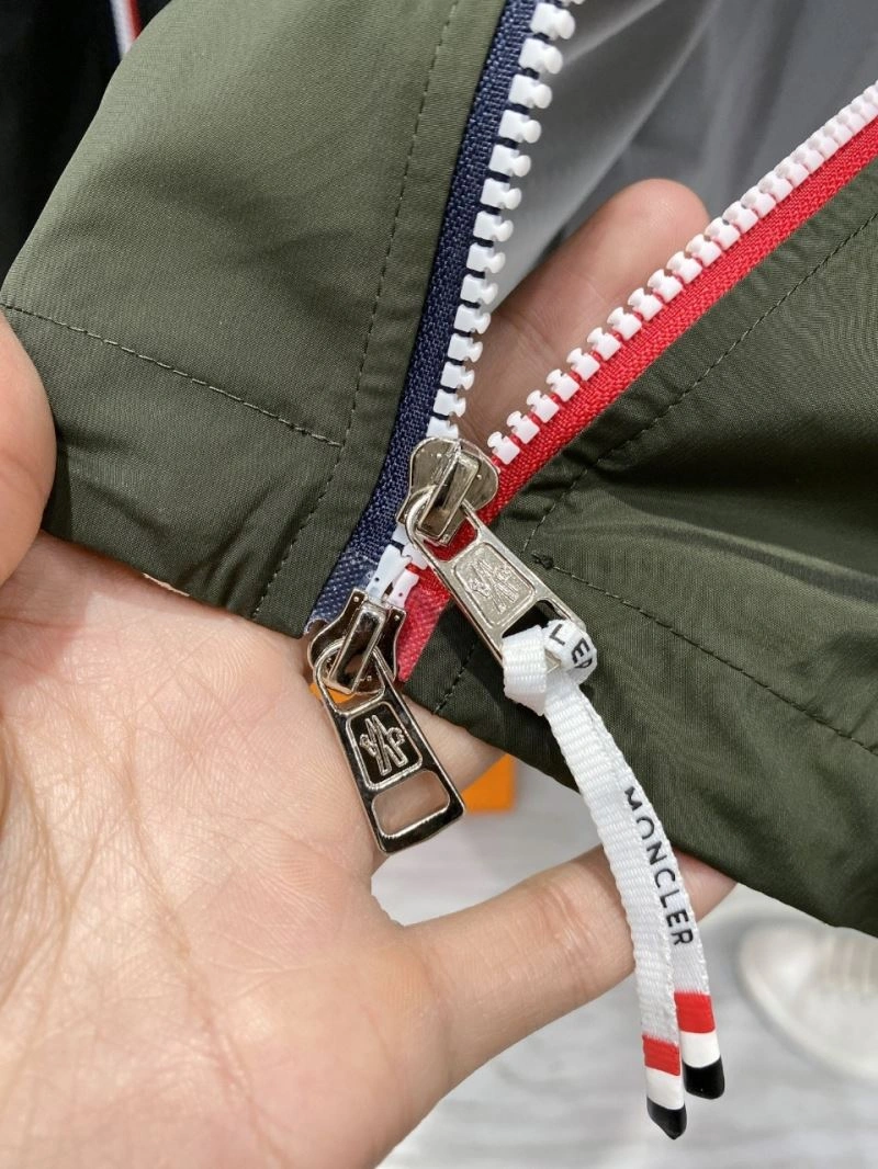Moncler Outwear WrinkleFree 143443