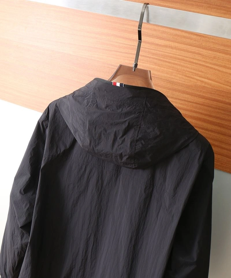 Flexible Moncler Outwear 143439