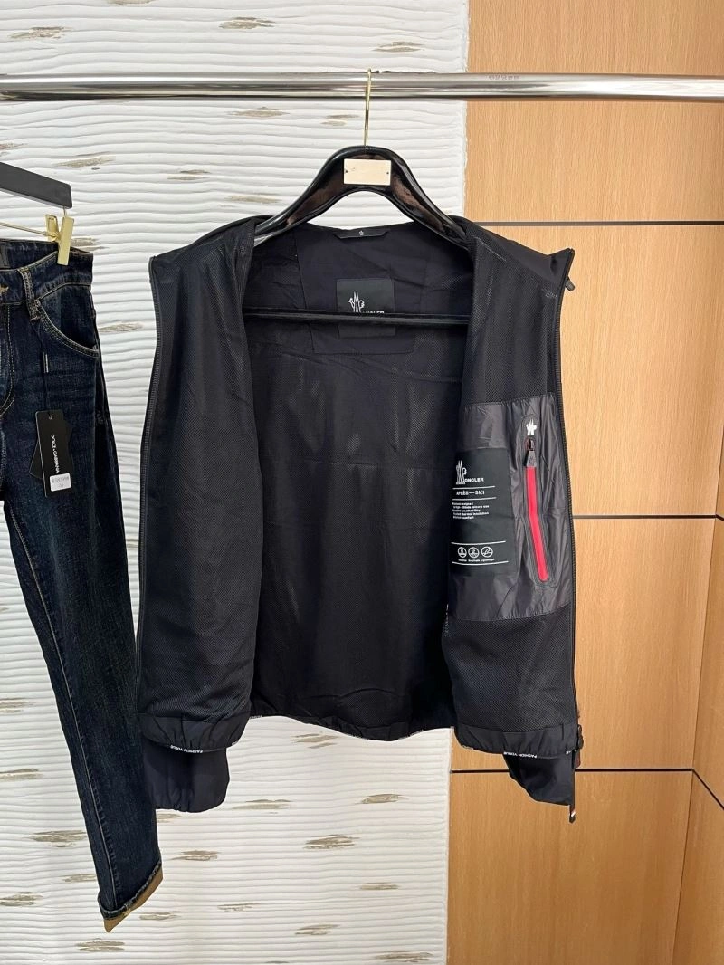 Moncler Outwear Durable 143440