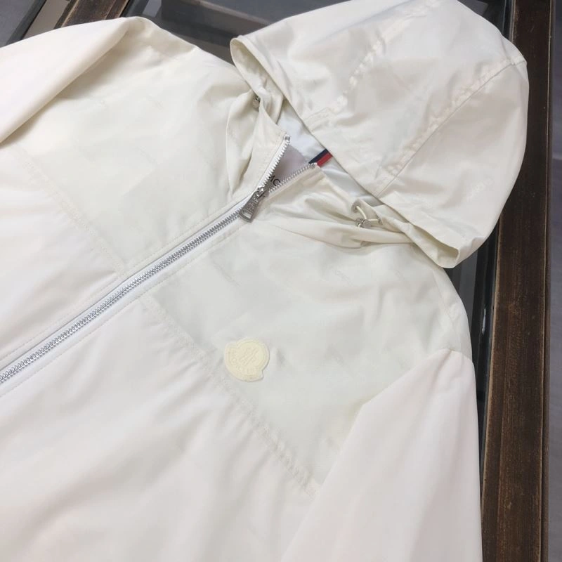 FreshLook Moncler Outwear 143435