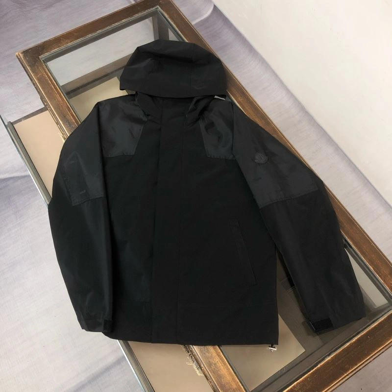 Versatile Moncler Outwear 143424