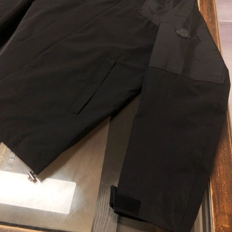 Versatile Moncler Outwear 143424