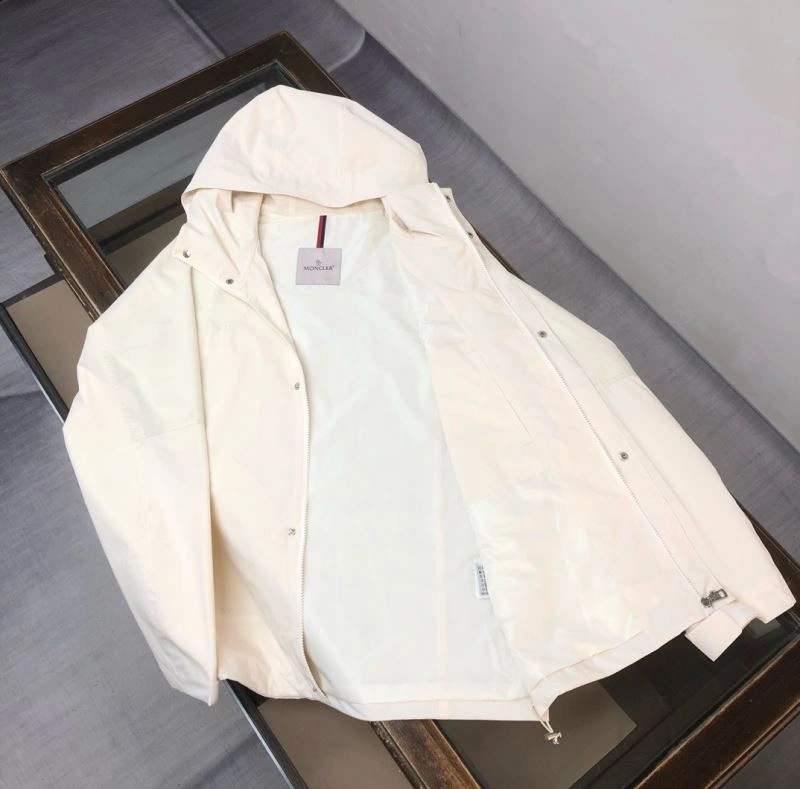 Moncler Outwear GoodFit 143430