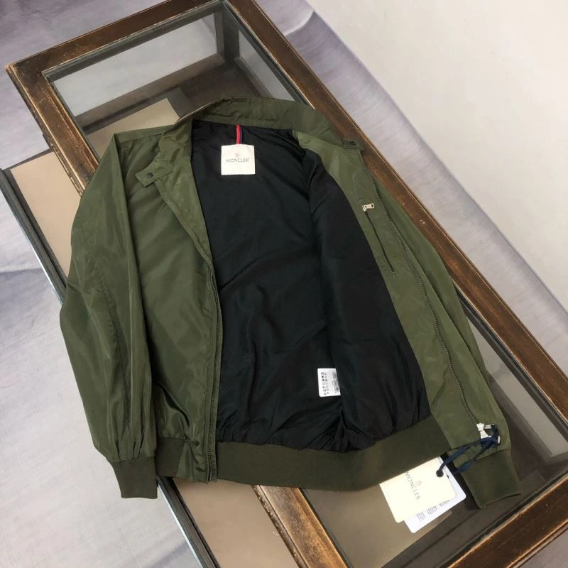 Stretchable Moncler Outwear 143418