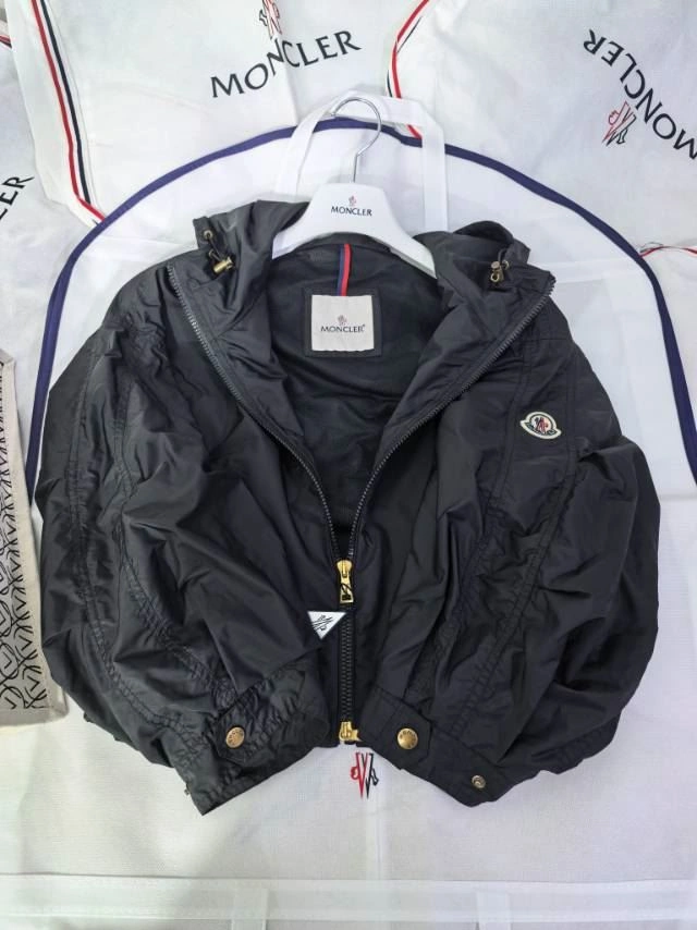 Moncler Outwear Efficient 143412