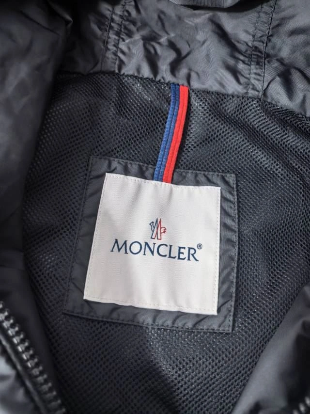 Moncler Outwear Efficient 143412