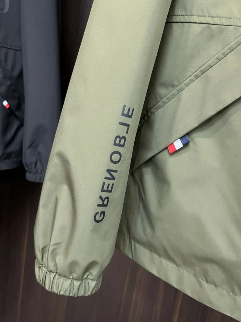 Supportive Moncler Outwear 143432