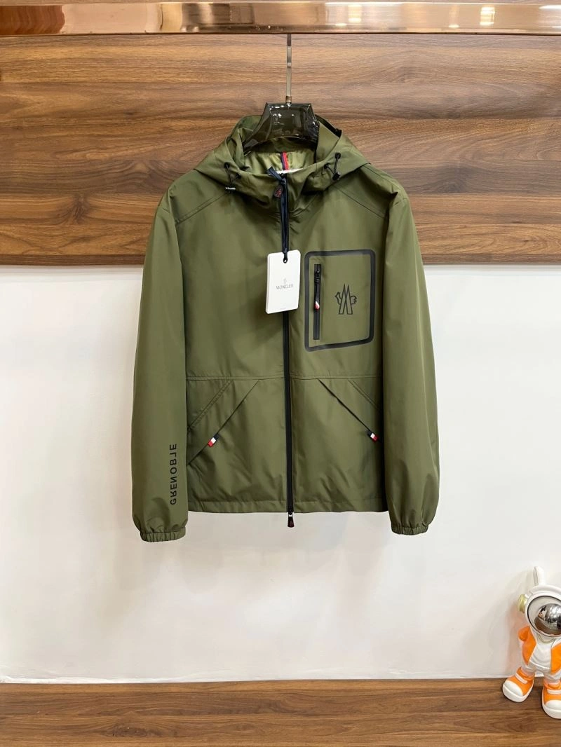 Moncler Outwear TechFriendly 143429