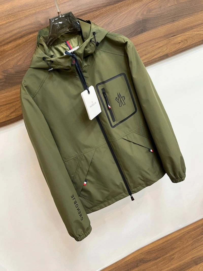 Moncler Outwear TechFriendly 143429