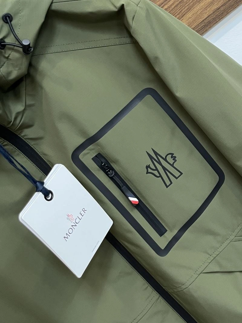 Moncler Outwear TechFriendly 143429