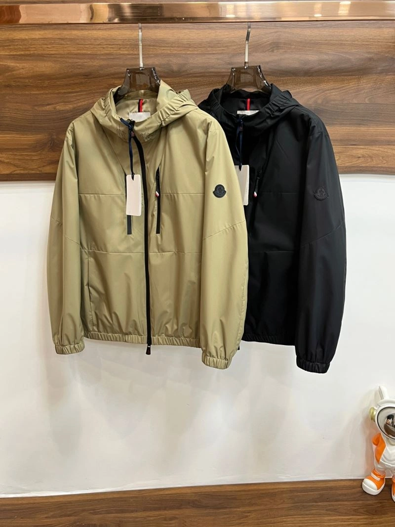 MoistureWicking Moncler Outwear 143441