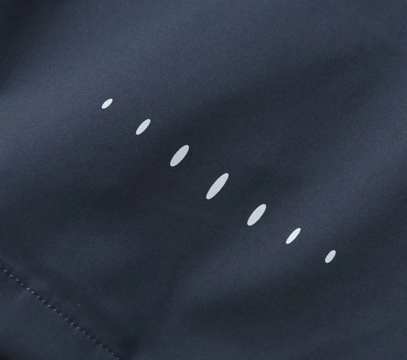 Lightweight Moncler Outwear 143428