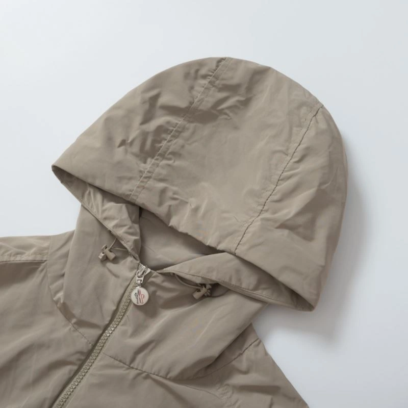 Moncler Outwear Effortless 143426