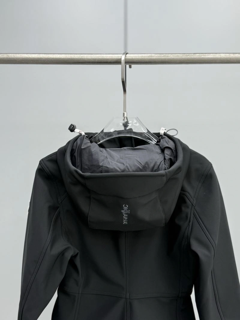 MultiPurpose Moncler Outwear 143408