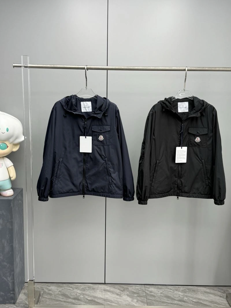 Moncler Outwear Original 143409