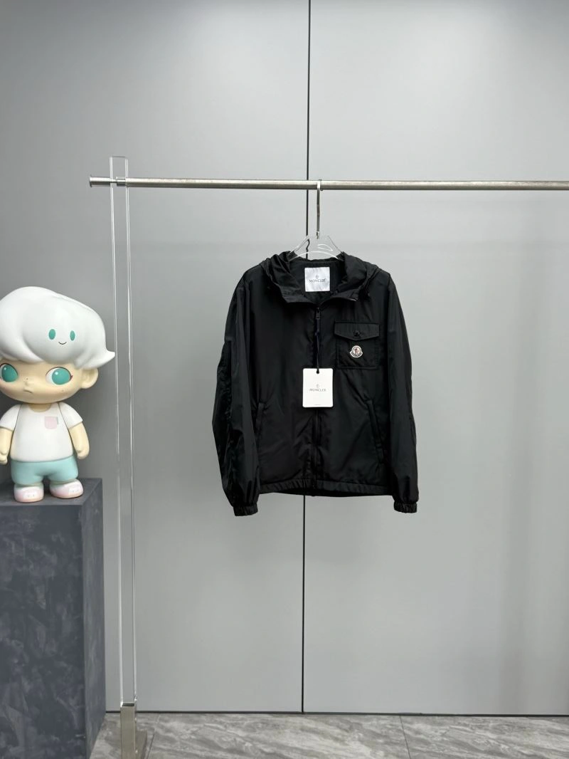 Moncler Outwear Original 143409