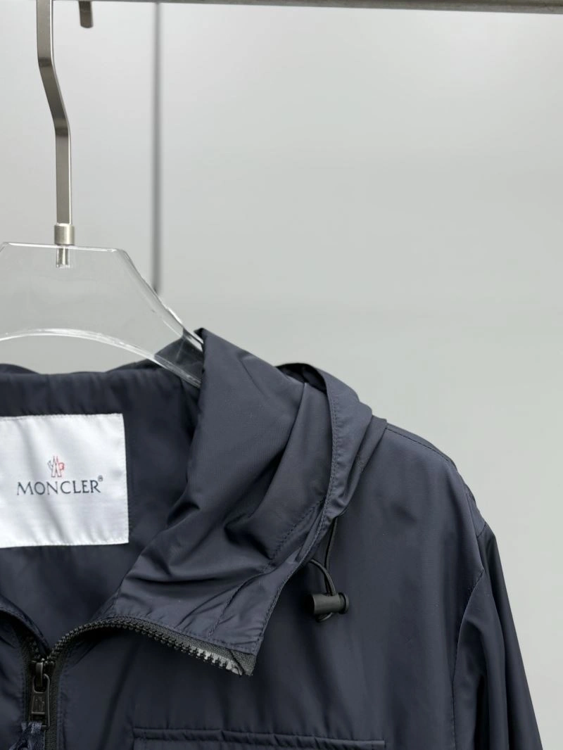 Moncler Outwear Durable 143413