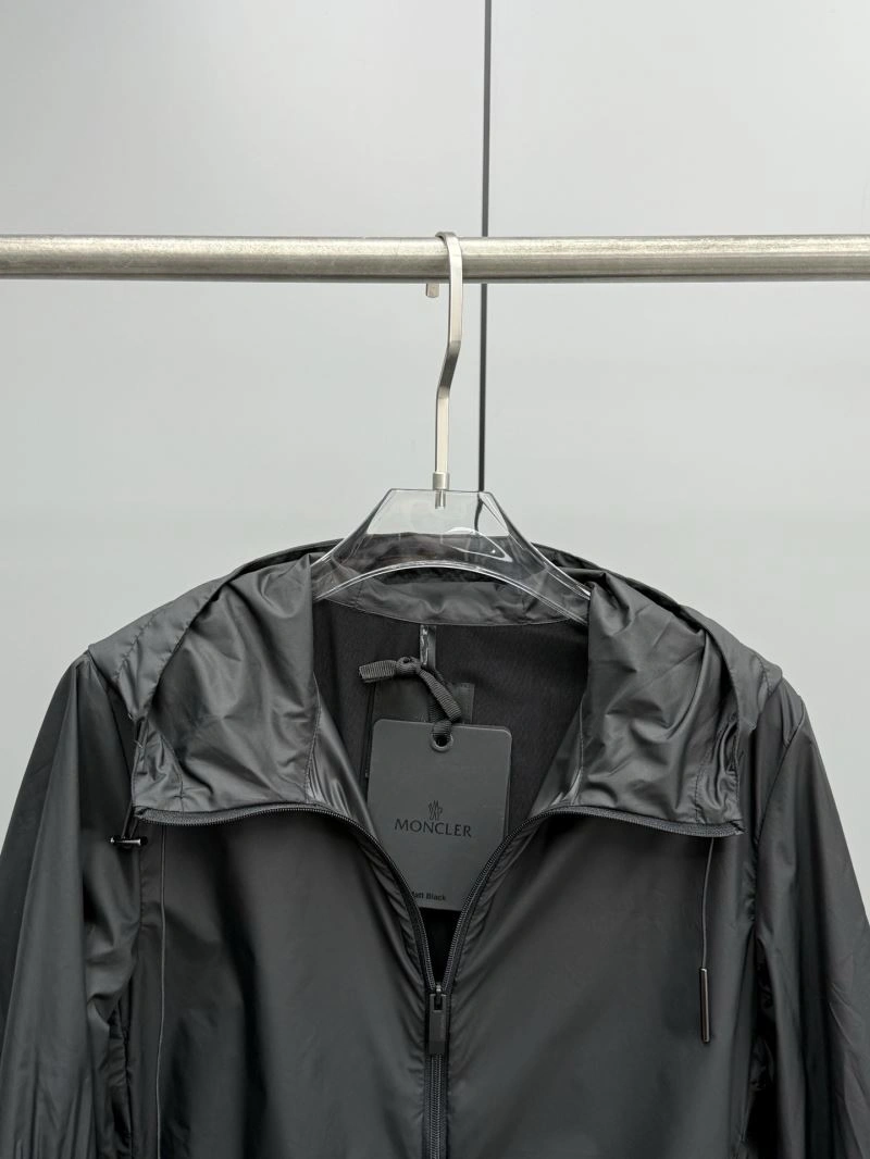 Moncler Outwear UrbanChic 143406