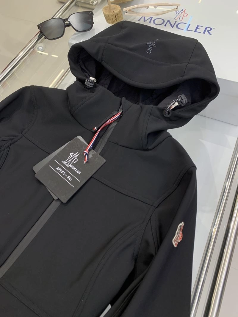 Moncler Outwear SportInspired 143402
