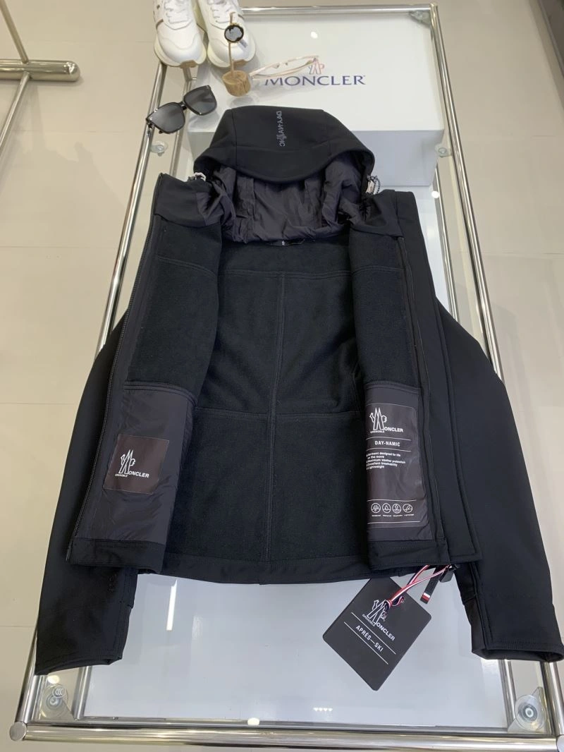 Moncler Outwear SportInspired 143402