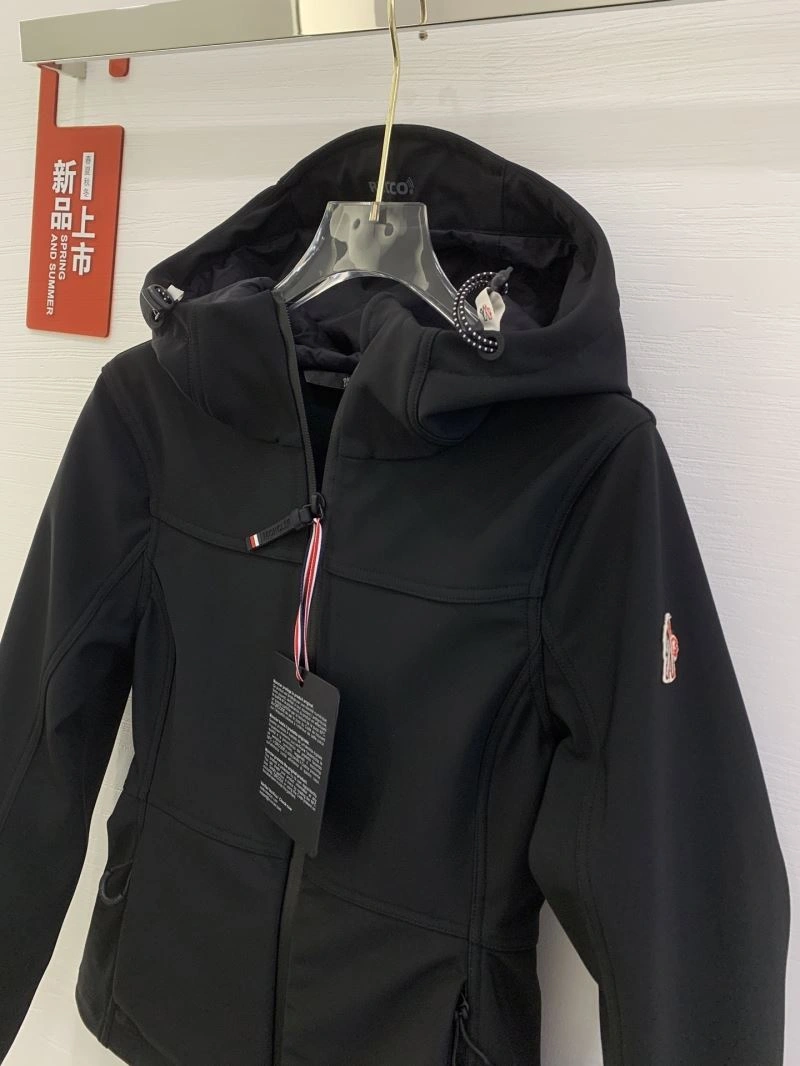 HighPerformance Moncler Outwear 143401