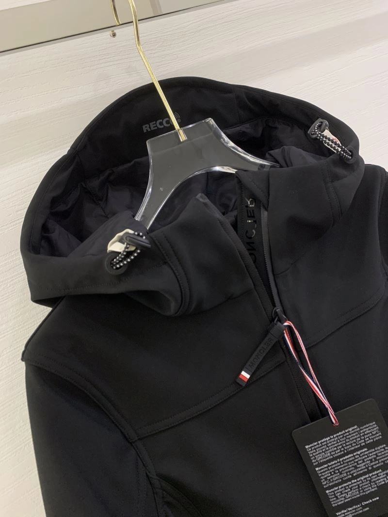 HighPerformance Moncler Outwear 143401