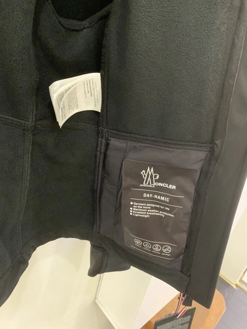 HighPerformance Moncler Outwear 143401
