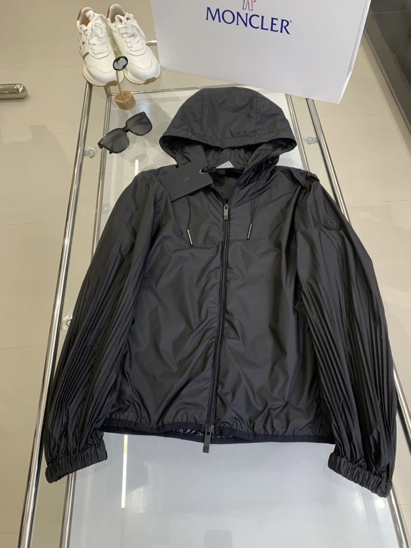 Moncler Outwear Modern 143400