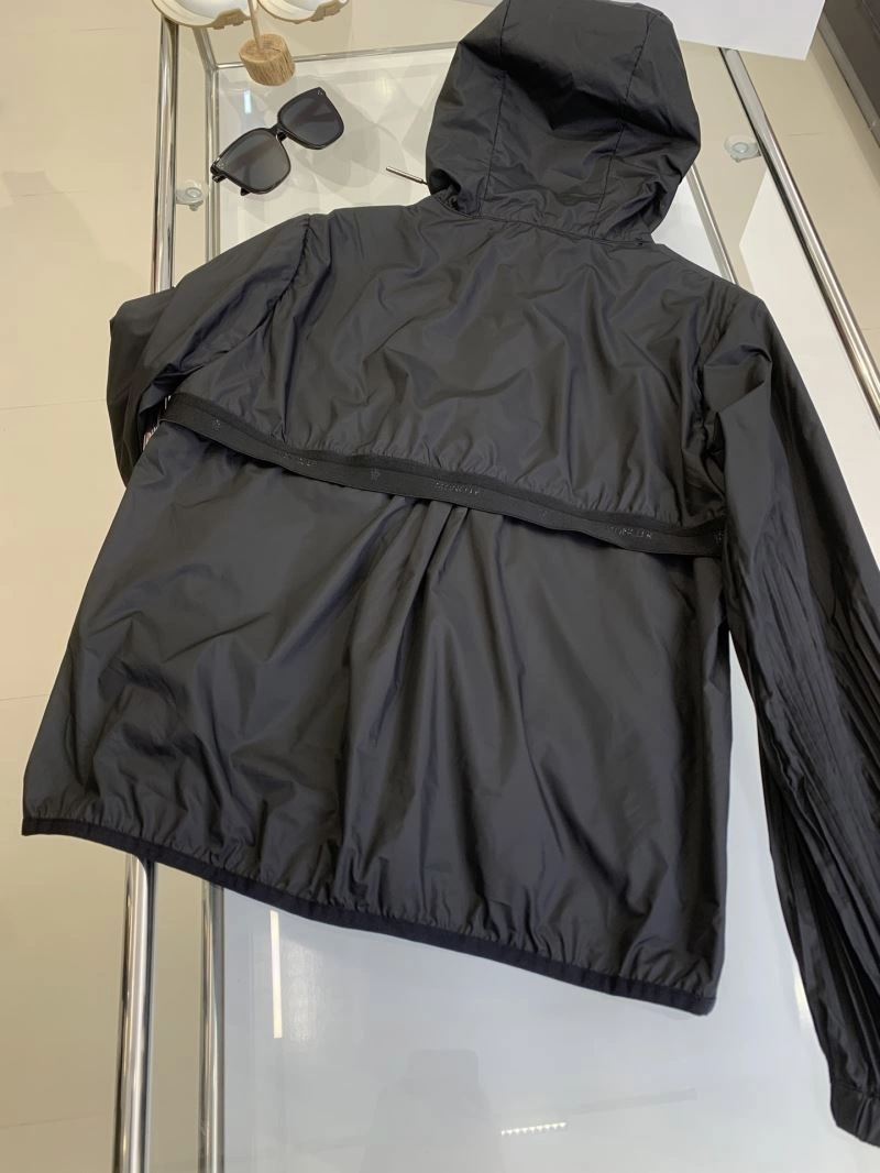 Moncler Outwear Modern 143400