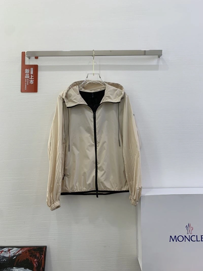 BestValue Moncler Outwear 143397