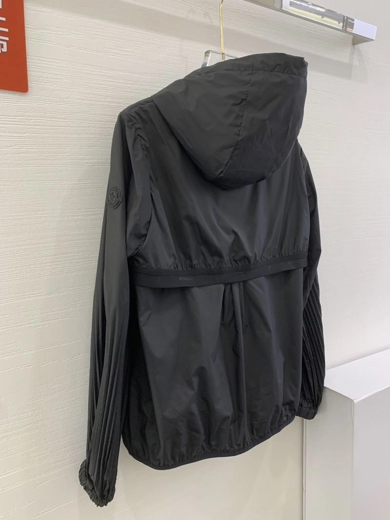ModernLook Moncler Outwear 143377
