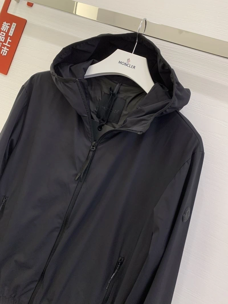 Moncler Outwear Attractive 143384